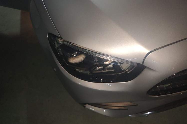 Used Mercedes-Benz E-Class 2021 E 300 L Sport Premium Edition Right Front Headlight