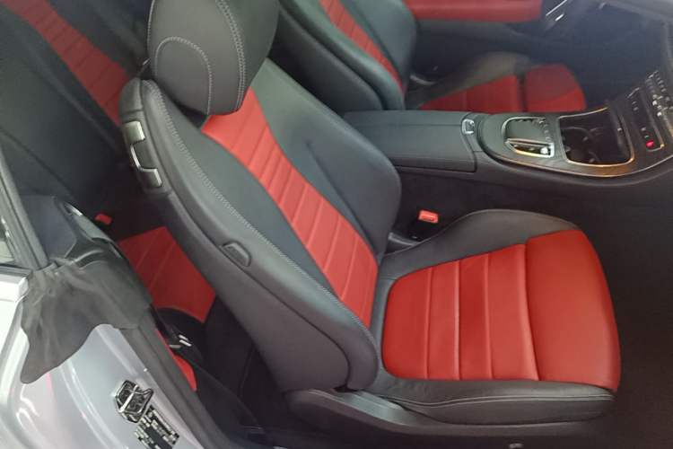 Used Mercedes-Benz E-Class 2021 E 260 Coupe Right Front Seat