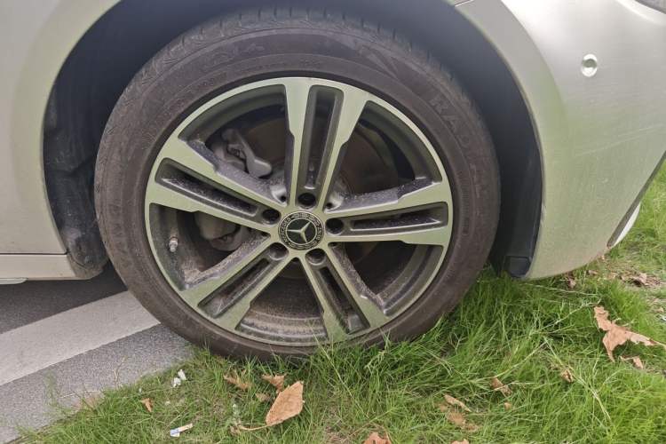 Used Mercedes-Benz E-Class 2021 Facelift E 260 L Sport Edition Right Front Wheel Hub