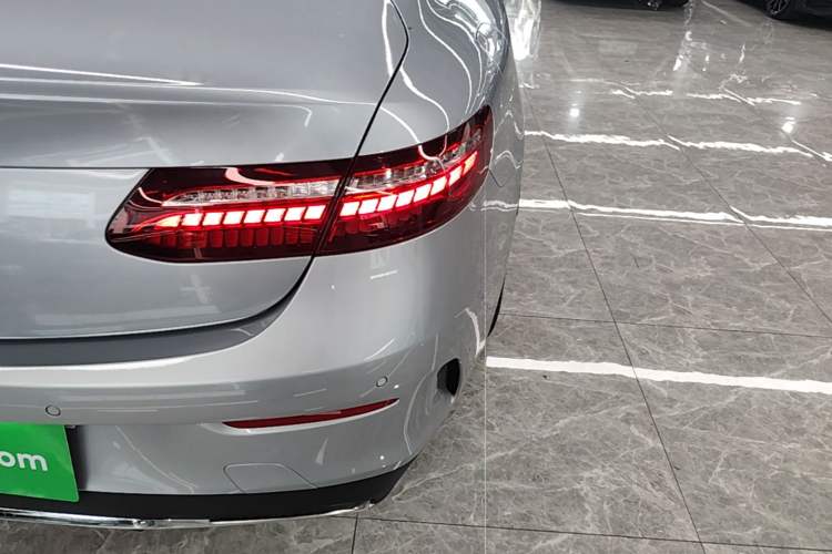 Used Mercedes-Benz E-Class 2021 E 260 Coupe Right Rear Taillight