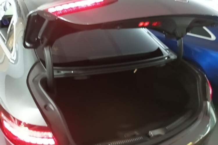 Used Mercedes-Benz E-Class 2021 E 260 Coupe Trunk