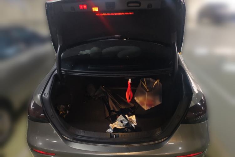 Used Mercedes-Benz E-Class 2021 Updated E 260 Fashion Sport Edition Trunk