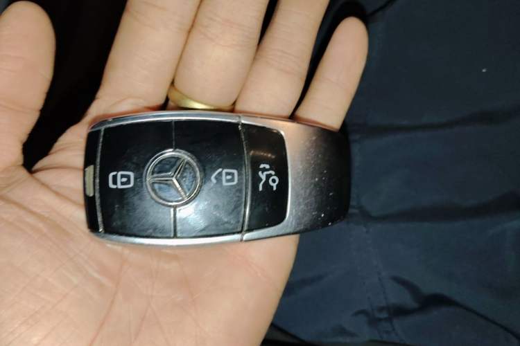 Used Mercedes-Benz E-Class 2021 Facelift E 260 L Vehicle Key