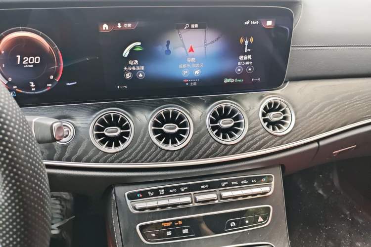 Used Mercedes-Benz E-Class 2021 Facelift E 300 Coupe Audio And AC Panel