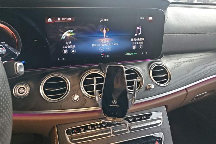 Used Mercedes-Benz E-Class 2021 Updated E 260 Fashion Sport Edition Audio And AC Panel