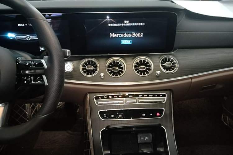 Used Mercedes-Benz E-Class 2021 E 300 L Sport Luxury Edition Audio And AC Panel