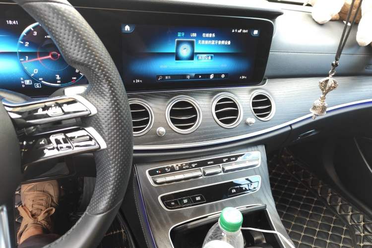 Used Mercedes-Benz E-Class 2021 Updated E 260 Fashion Sport Edition Audio And AC Panel