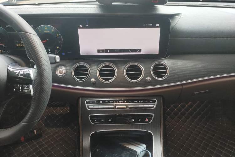 Used Mercedes-Benz E-Class 2021 Restyled E 300 L Sporty and Stylish Edition Audio And AC Panel