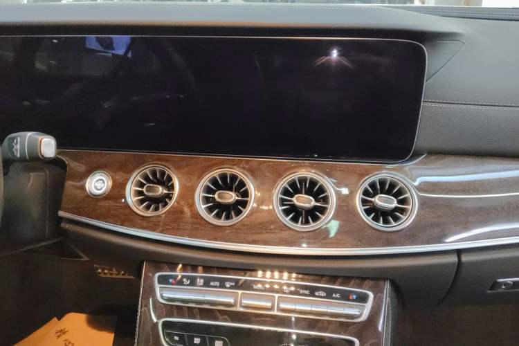 Used Mercedes-Benz E-Class 2021 E 260 Coupe Audio And AC Panel