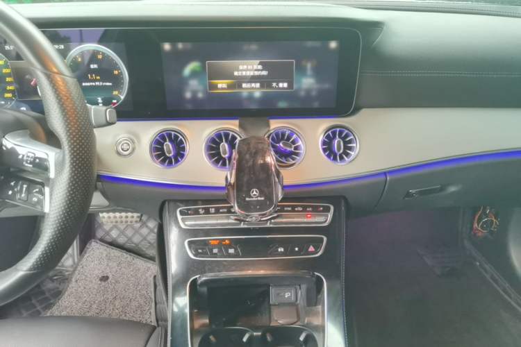 Used Mercedes-Benz E-Class 2021 E 300 Coupe Audio And AC Panel