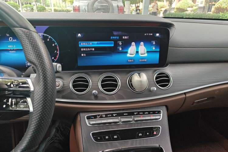 Used Mercedes-Benz E-Class 2021 E 300 L Sporty and Stylish Model Audio And AC Panel