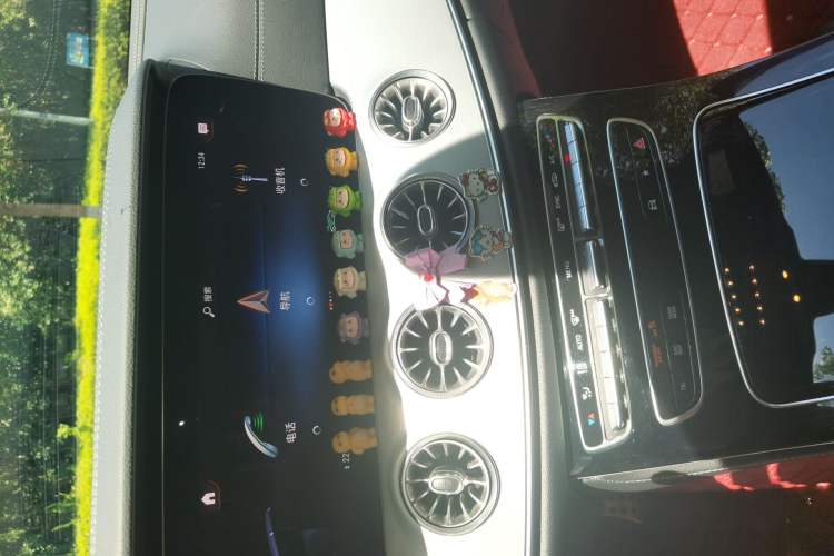 Used Mercedes-Benz E-Class 2021 Facelift E 260 Coupe Audio And AC Panel