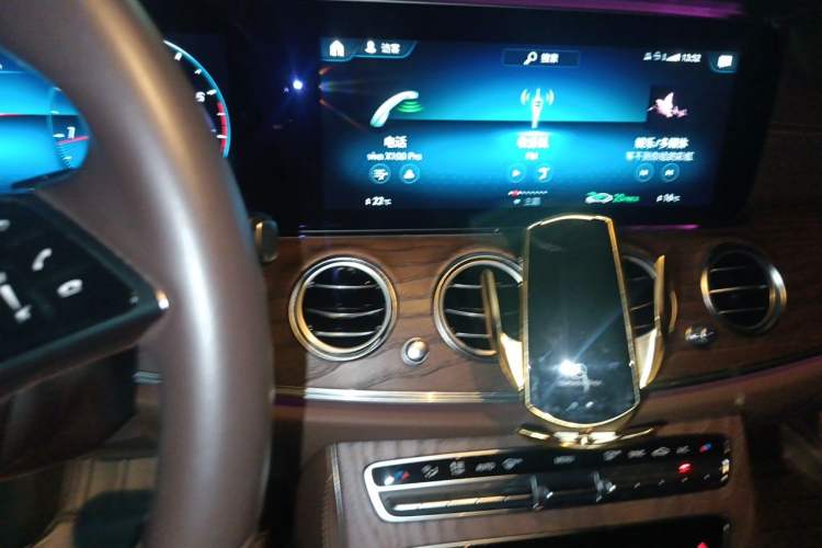 Used Mercedes-Benz E-Class 2021 E 300 L Premium Edition Audio And AC Panel