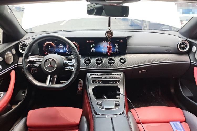 Used Mercedes-Benz E-Class 2021 Facelift E 300 Coupe Center Console