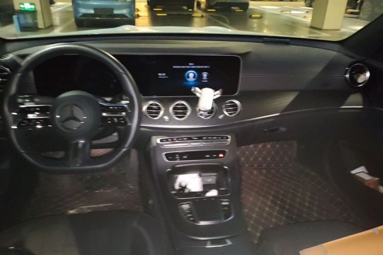 Used Mercedes-Benz E-Class 2021 Updated E 260 Fashion Sport Edition Center Console