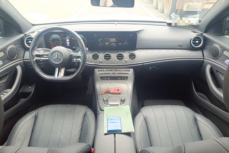 Used Mercedes-Benz E-Class 2021 E 260 Stylish Sports Edition Center Console