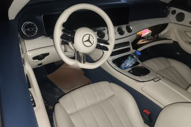 Used Mercedes-Benz E-Class 2021 E 260 Coupe Center Console