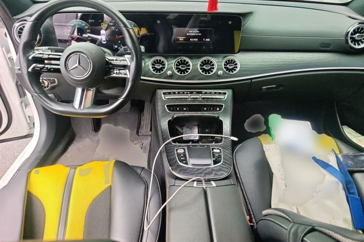 Used Mercedes-Benz E-Class 2021 E 260 Stylish Sports Edition Center Console