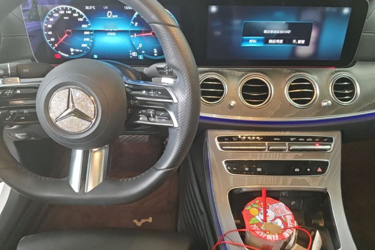 Used Mercedes-Benz E-Class 2021 Facelift E 260 L Sport Edition Center Console