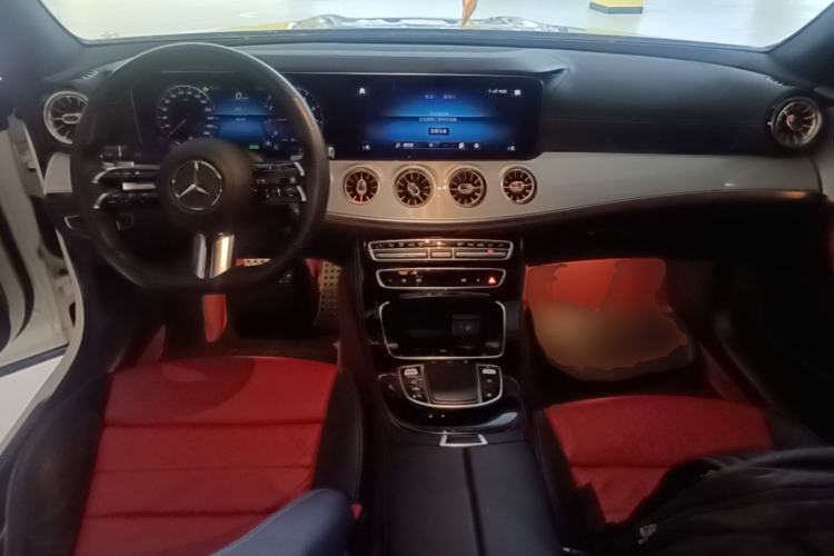 Used Mercedes-Benz E-Class 2021 E 260 Coupe Center Console