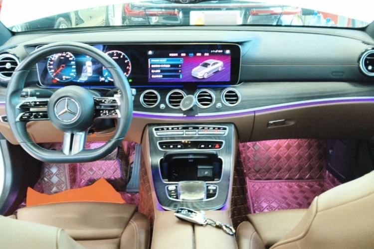 Used Mercedes-Benz E-Class 2021 Facelift E 260 L Sport Edition Center Console