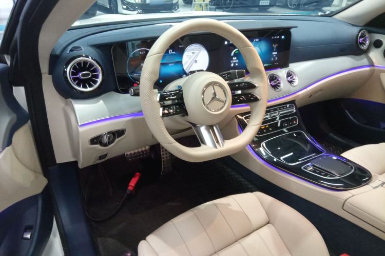 Used Mercedes-Benz E-Class 2021 Facelift E 260 Coupe Center Console