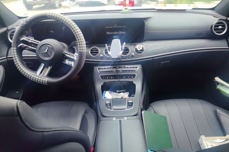 Used Mercedes-Benz E-Class 2021 Updated E 260 Fashion Sport Edition Center Console
