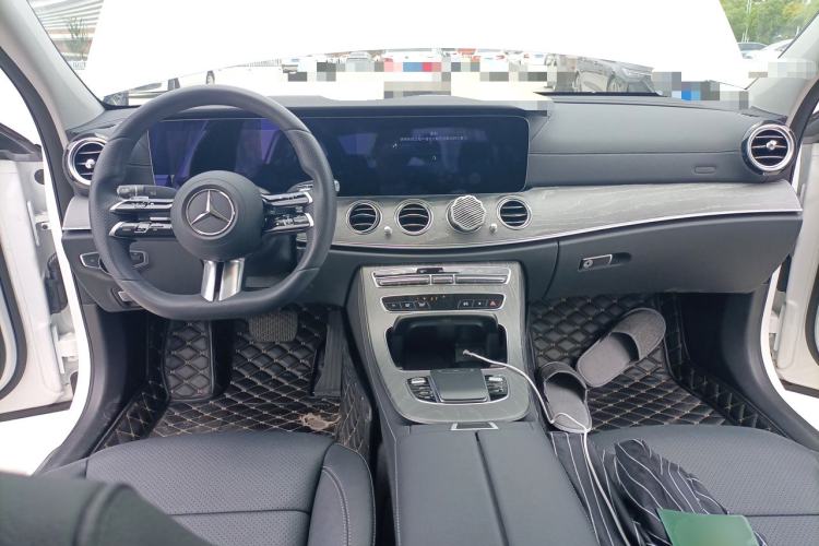 Used Mercedes-Benz E-Class 2021 Restyled E 300 L Sporty and Stylish Edition Center Console