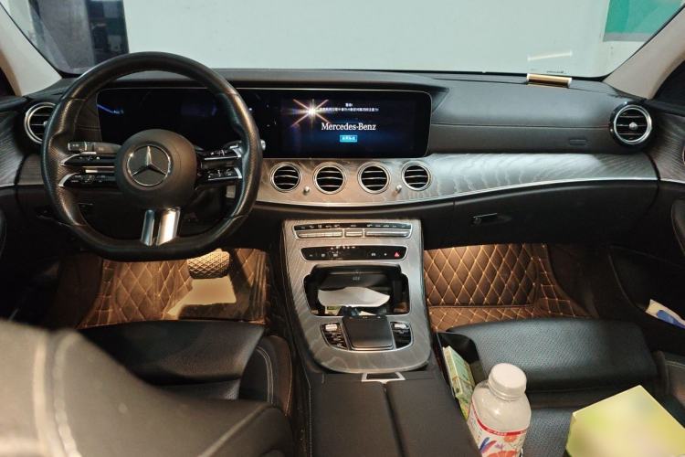 Used Mercedes-Benz E-Class 2021 Facelift E 260 L Sport Edition Center Console