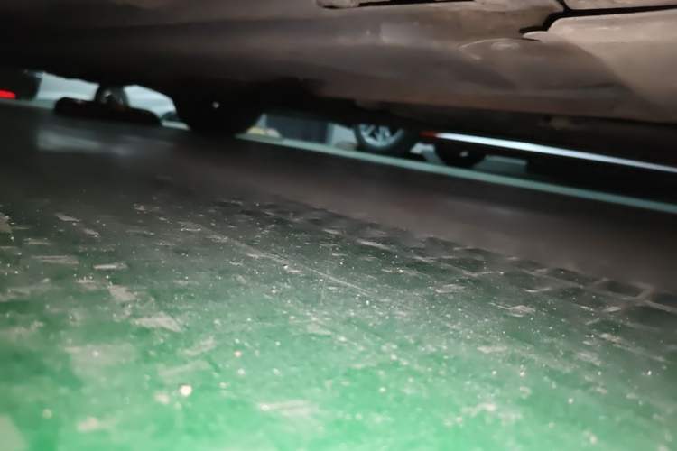 Used Mercedes-Benz E-Class  Chassis Front Right