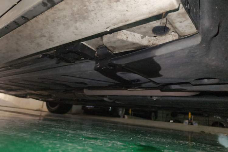 Used Mercedes-Benz E-Class 2021 Facelift E 260 L Sport Edition Chassis Front Right