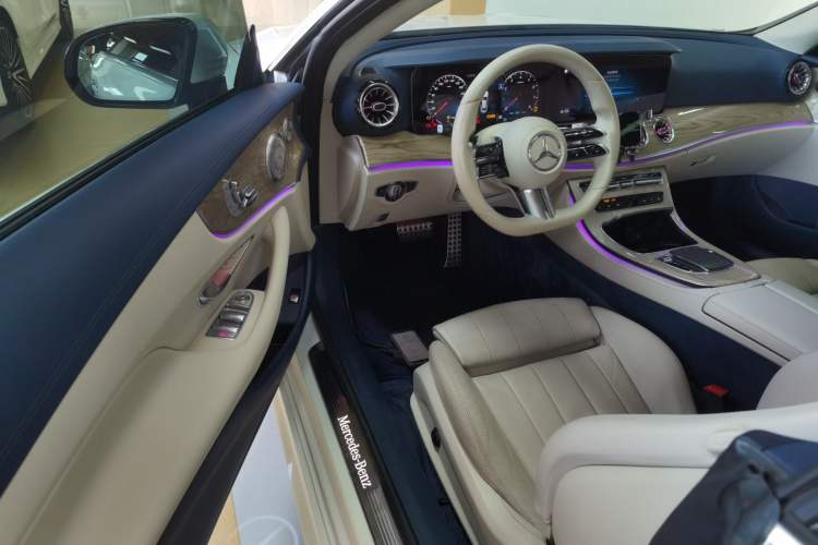 Used Mercedes-Benz E-Class 2021 E 260 Coupe Driver Seat
