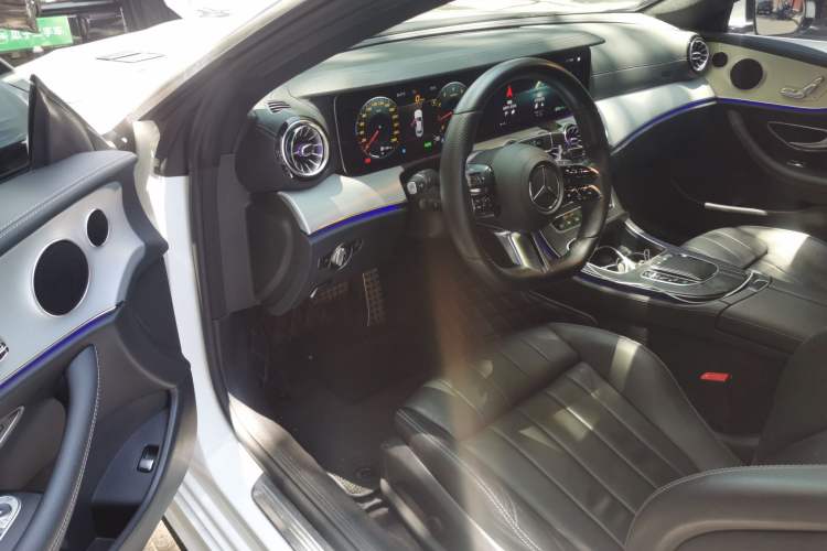 Used Mercedes-Benz E-Class 2021 E 260 Coupe Driver Seat