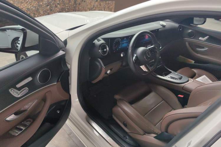 Used Mercedes-Benz E-Class 2021 E 260 L Sport Edition Driver Seat