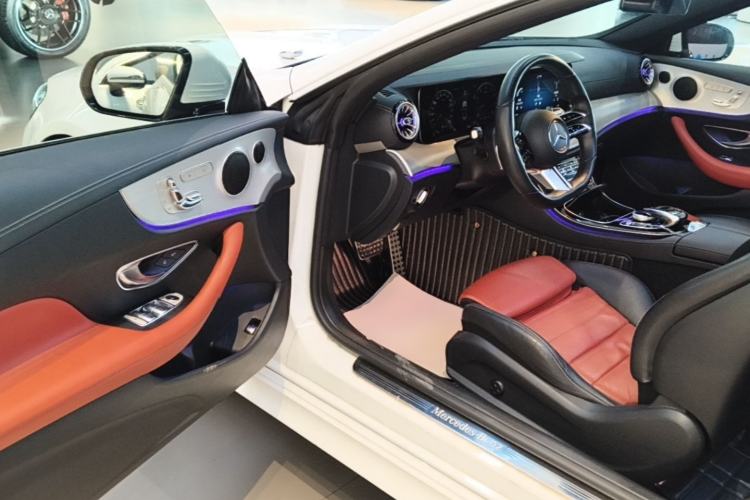 Used Mercedes-Benz E-Class 2021 E 260 Convertible Coupe Driver Seat