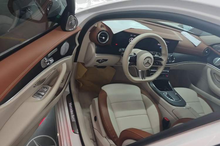 Used Mercedes-Benz E-Class 2021 Restyled E 300 L Sport Luxury Edition Driver Seat