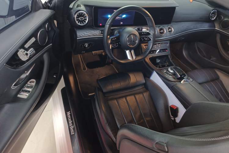 Used Mercedes-Benz E-Class 2021 E 260 Convertible Coupe Driver Seat