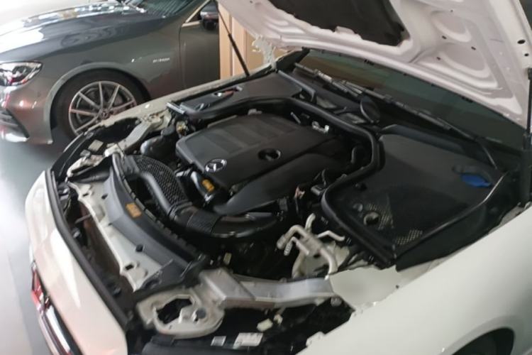 Used Mercedes-Benz E-Class 2021 E 300 Coupe Engine Bay