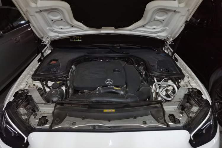 Used Mercedes-Benz E-Class 2021 E 300 L Sport Luxury Edition Engine Bay