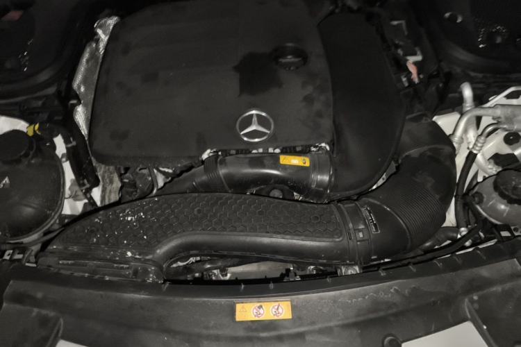 Used Mercedes-Benz E-Class 2021 E 260 Coupe Engine Bay
