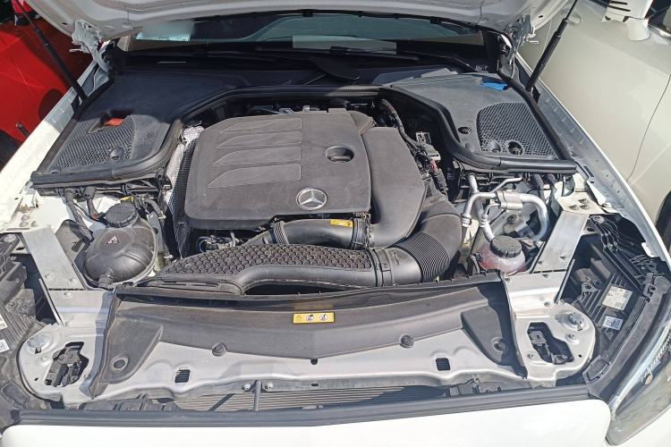 Used Mercedes-Benz E-Class 2021 E 260 Coupe Engine Bay