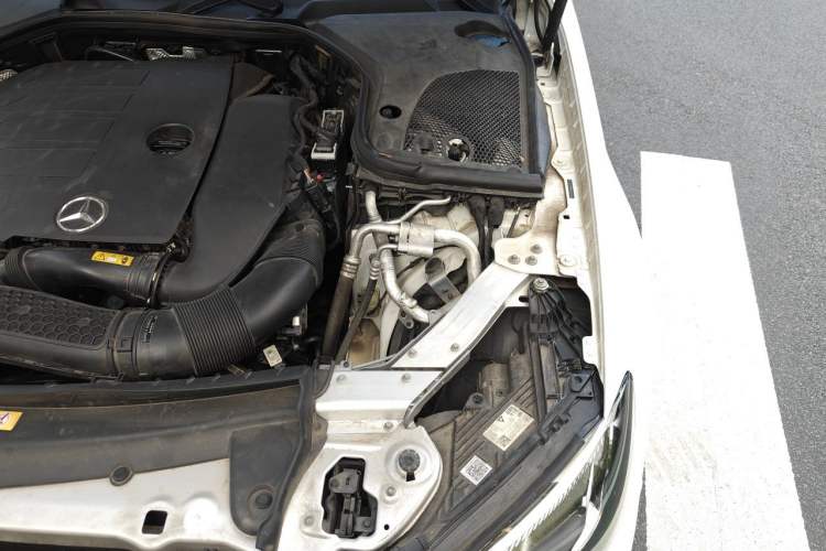 Used Mercedes-Benz E-Class 2021 Updated E 260 Fashion Sport Edition Engine Bay Left