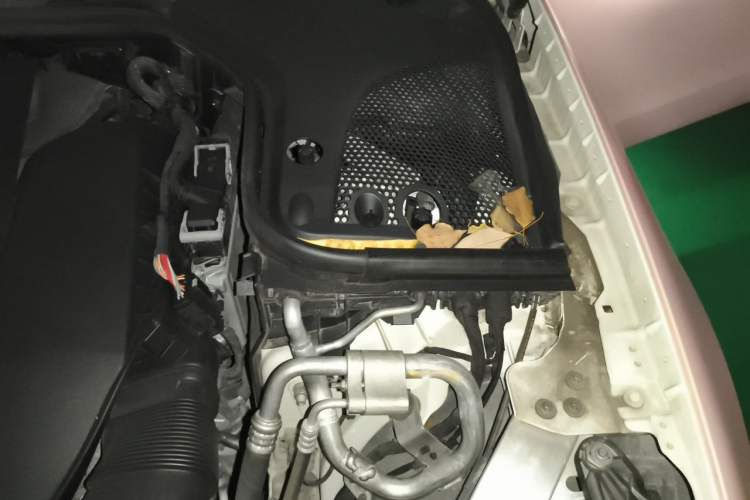 Used Mercedes-Benz E-Class 2021 E 260 Coupe Engine Bay Left