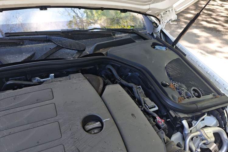 Used Mercedes-Benz E-Class 2021 E 260 L Sport Edition Engine Bay Left