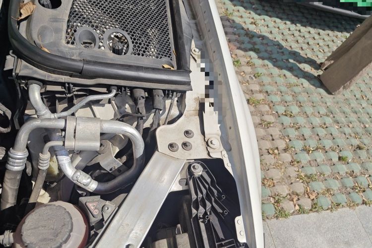 Used Mercedes-Benz E-Class 2021 E 260 Stylish Sports Edition Engine Bay Left