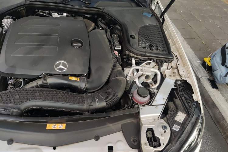 Used Mercedes-Benz E-Class 2021 E 260 Coupe Engine Bay Left
