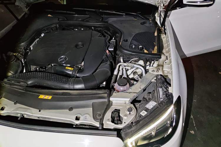Used Mercedes-Benz E-Class 2021 E 260 L Sport Edition Engine Bay Left