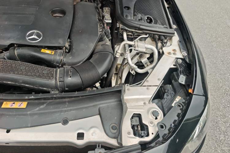 Used Mercedes-Benz E-Class 2021 E 260 Stylish Sports Edition Engine Bay Left