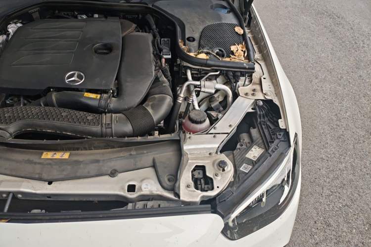 Used Mercedes-Benz E-Class 2021 E 260 Coupe Engine Bay Left