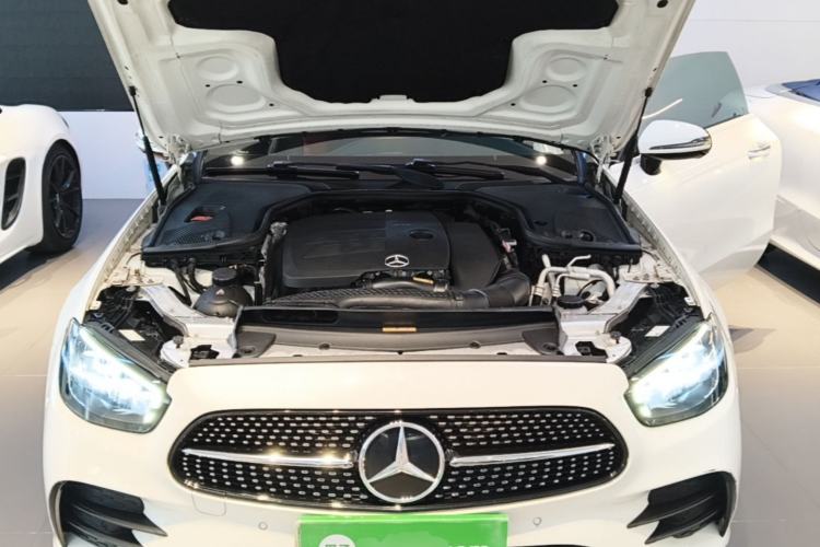 Used Mercedes-Benz E-Class 2021 E 260 Convertible Coupe Engine Bay